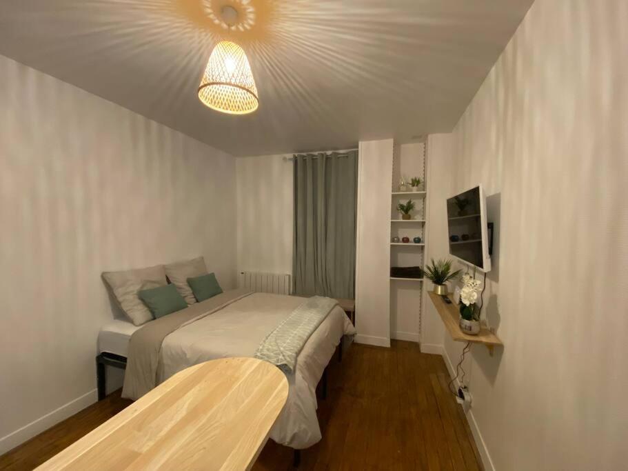 Studio Avec Lit Queen Size Au Pied Du Tramway 3. Villemomble Ngoại thất bức ảnh